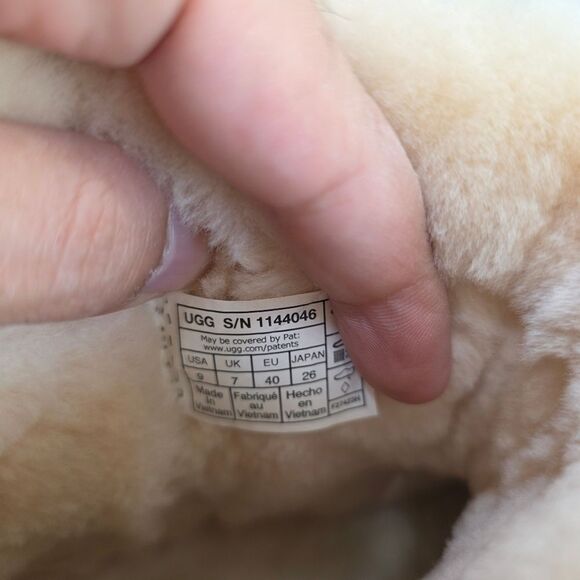 UGG Classic Chillapeak Chestnut Women's Boots Size 9 Suede Lamb Fur 1144046 New - Picture 11 of 14